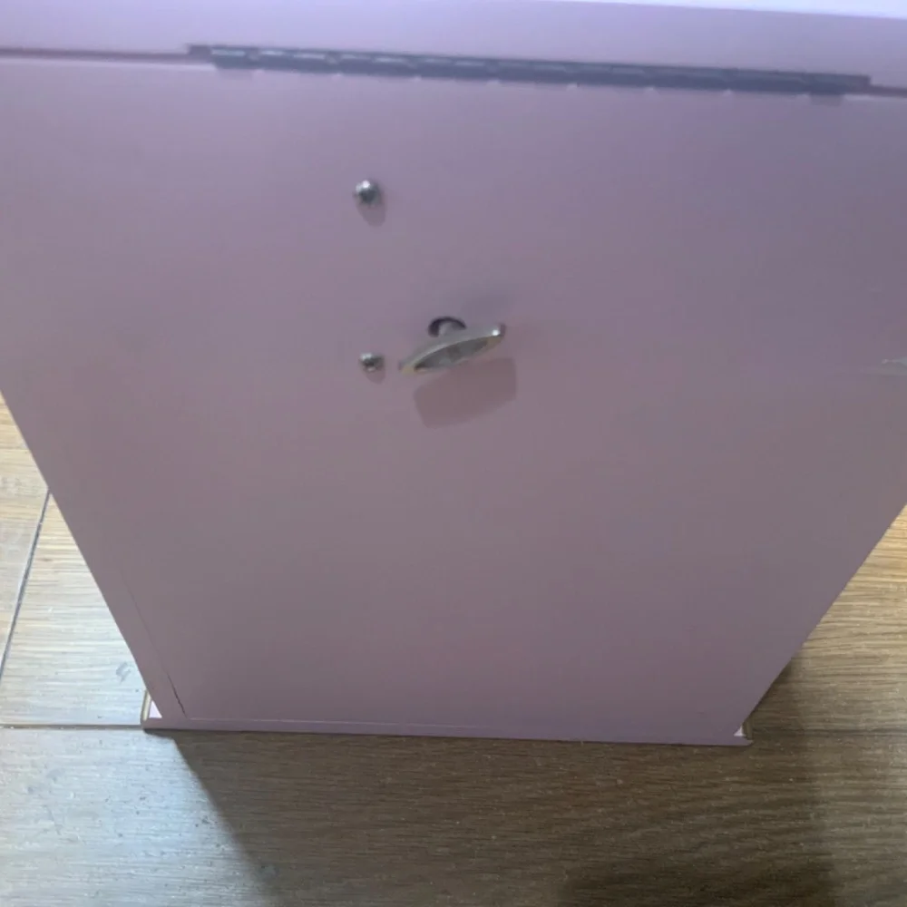 N/A jewelry box